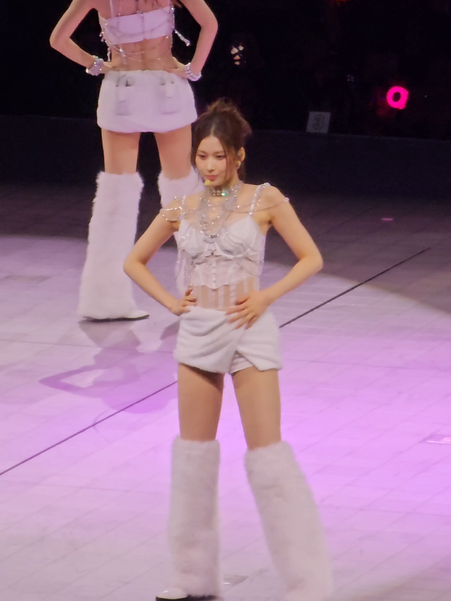 @yj🌸