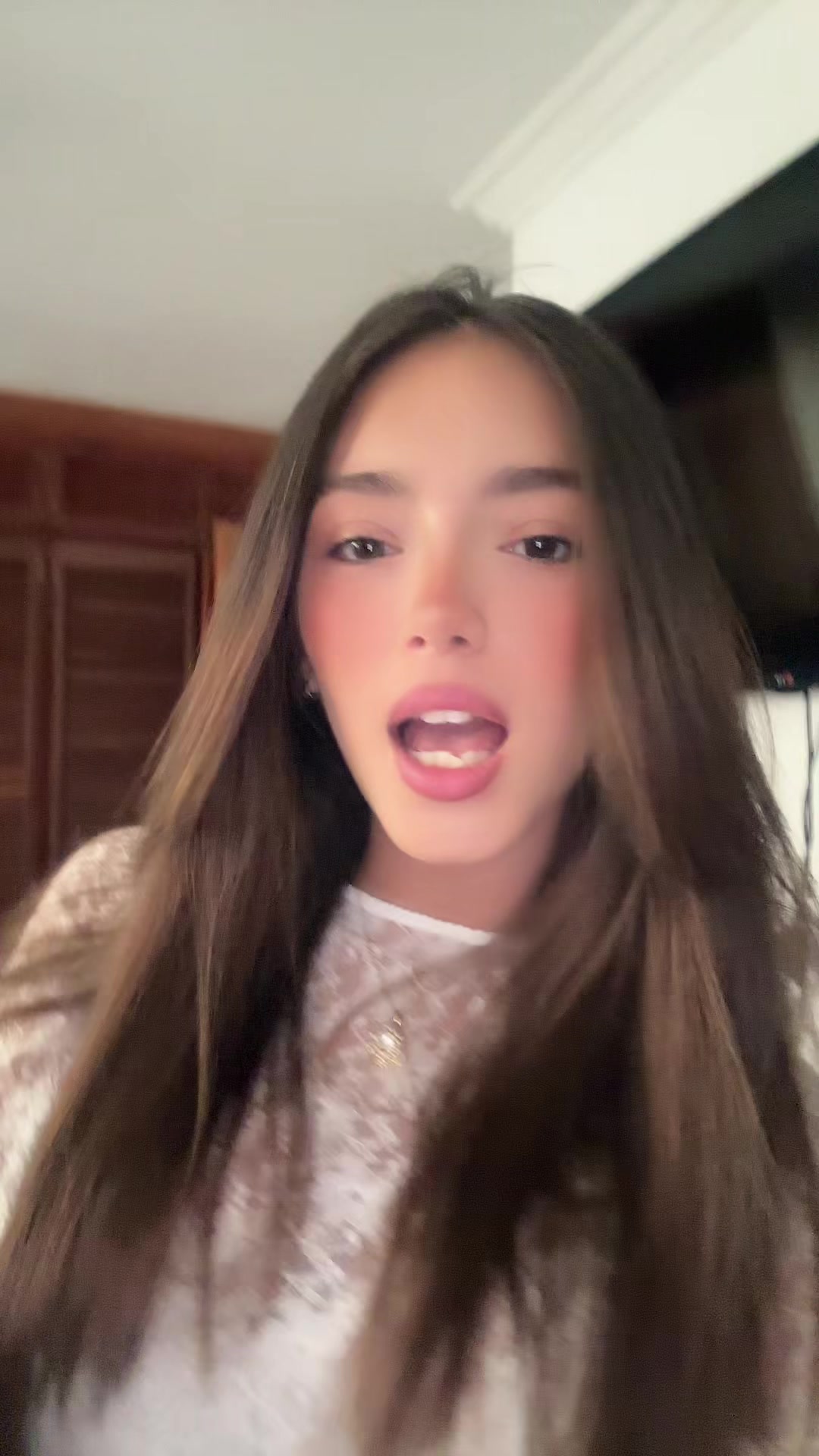 @María