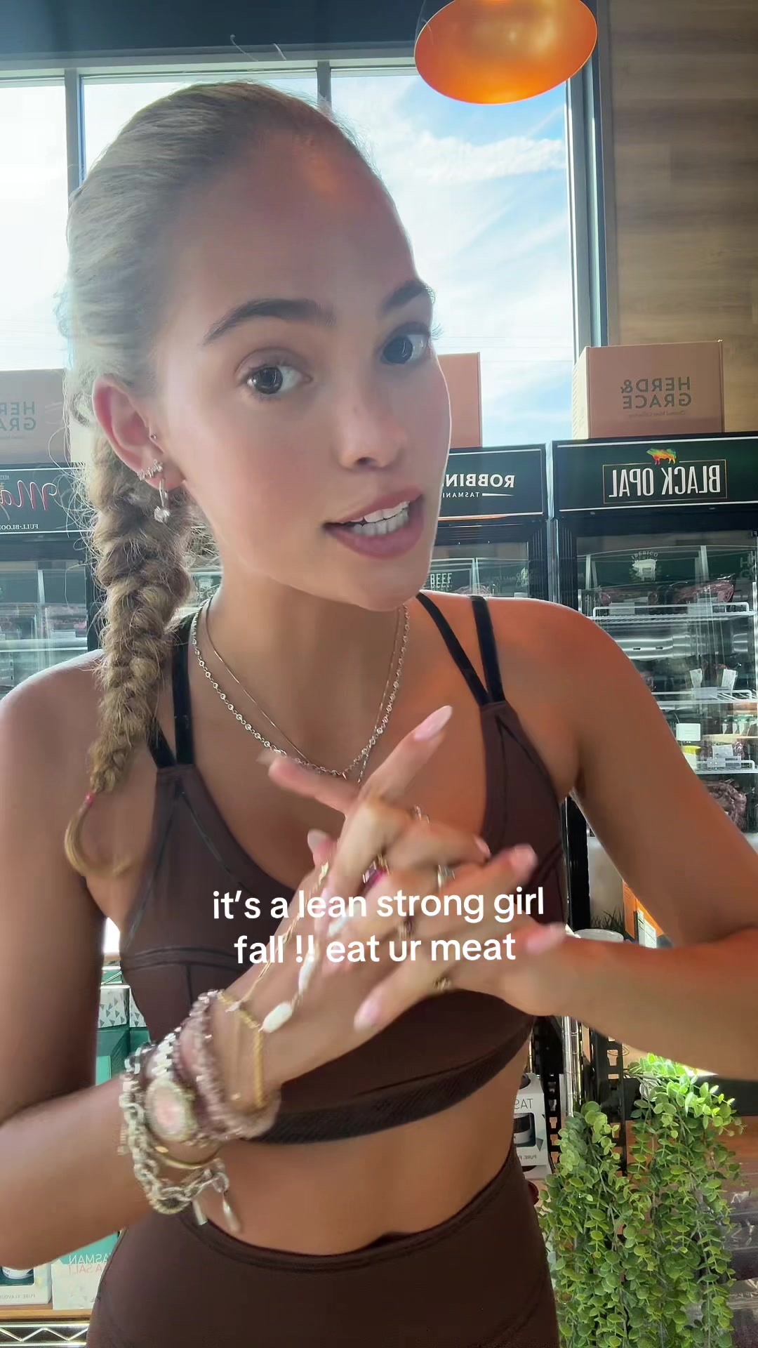 @avari_lanai