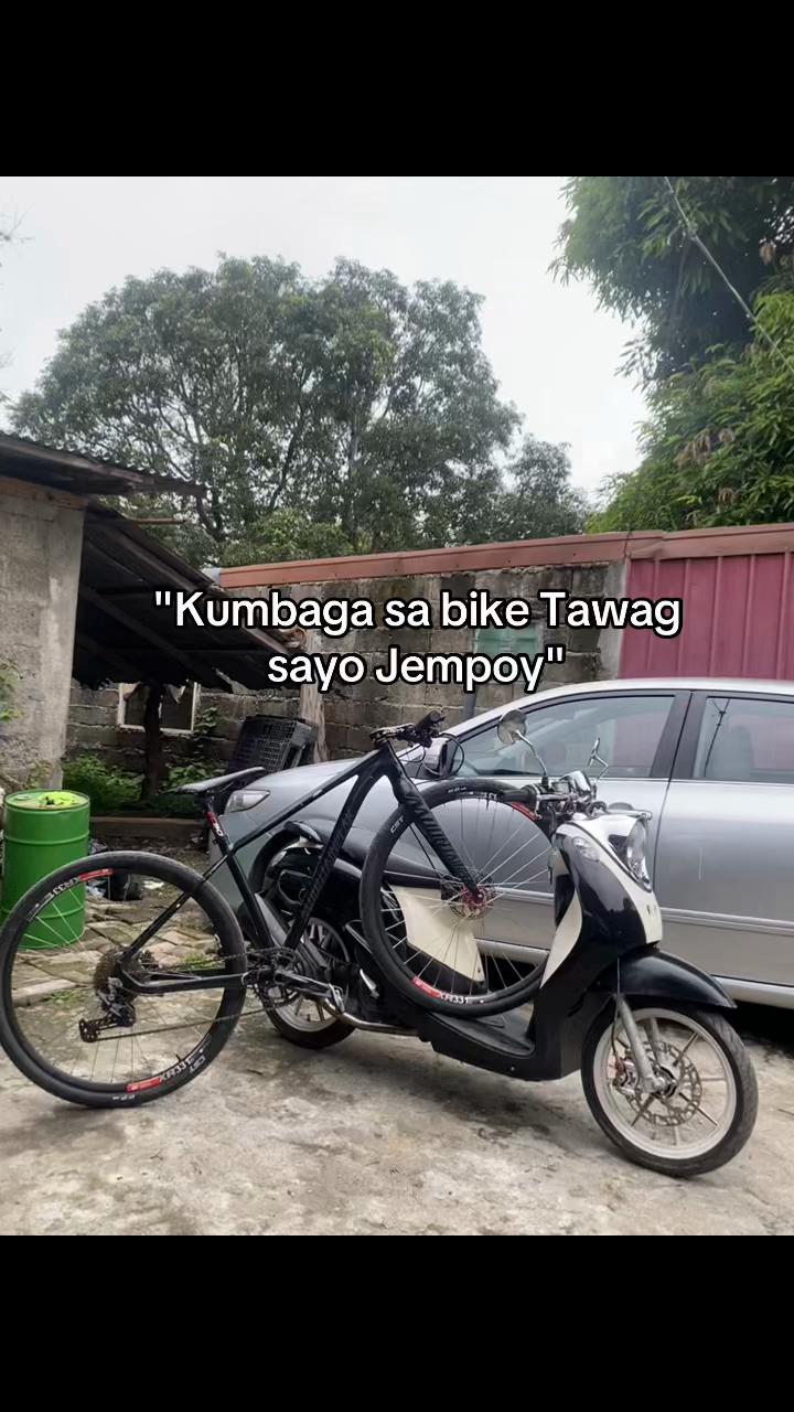 @Hala si Zach