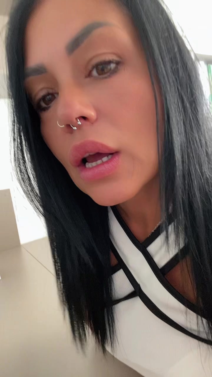 @😈