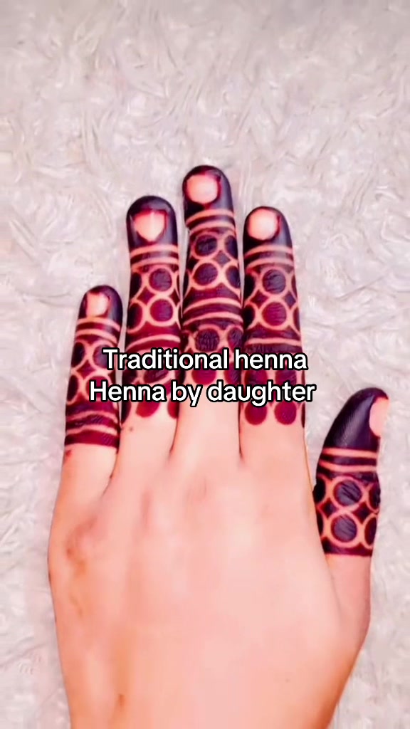 @hennabydaughter2
