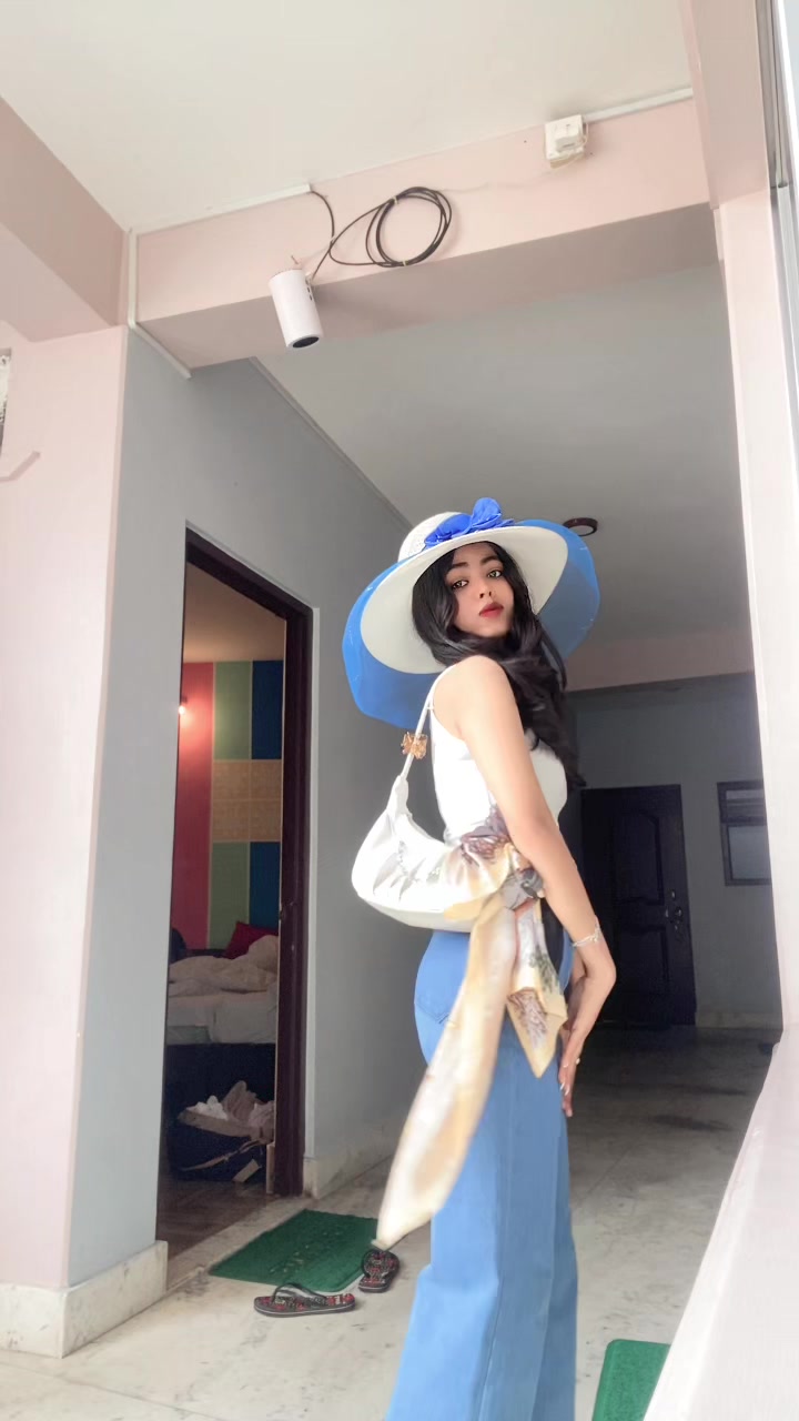 @Aarti Yadav🦜🦋
