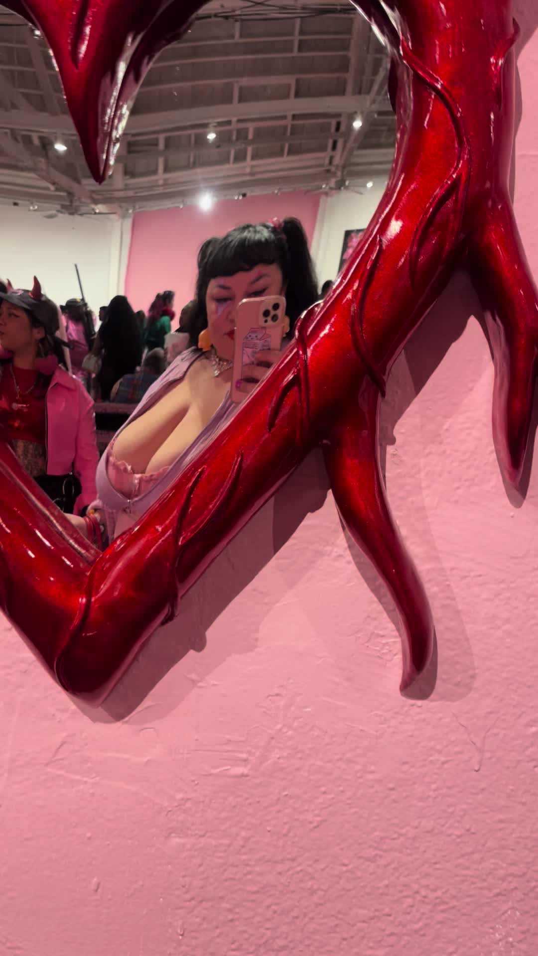 @MistressJuliaJuggs