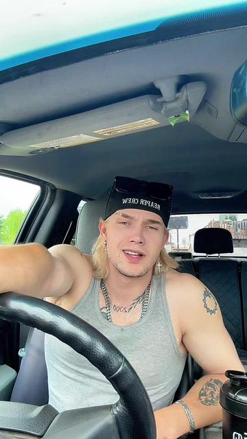 @J🕷️Gwilly💜