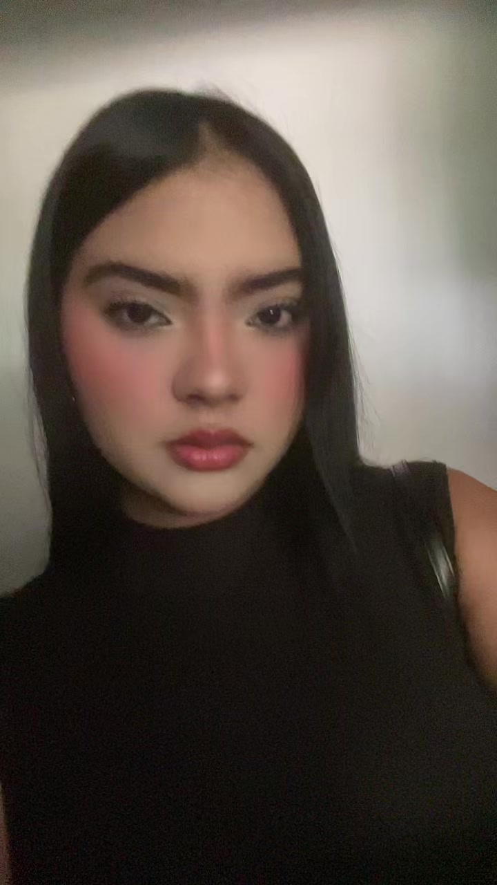 @L E I S S A Y