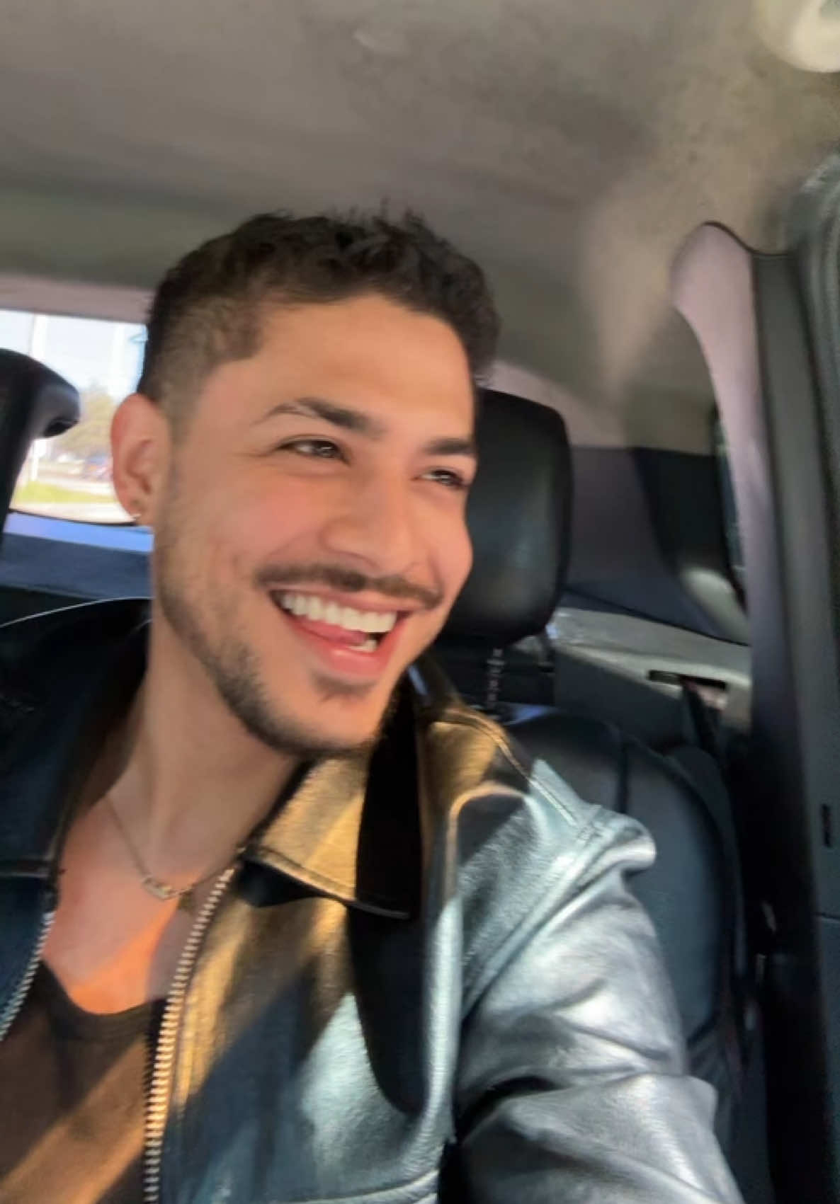 @MoreRV