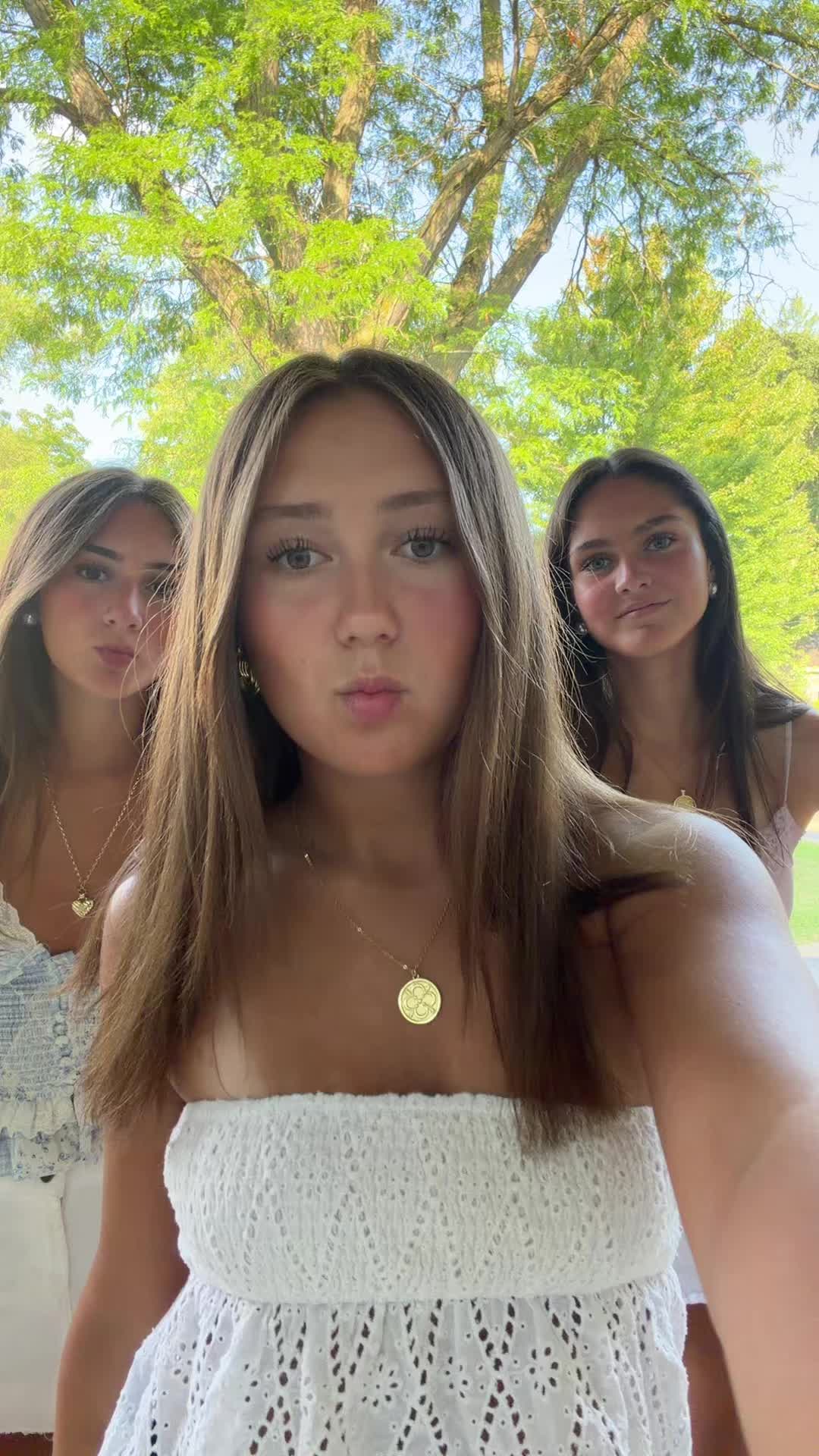 @VIOLETA