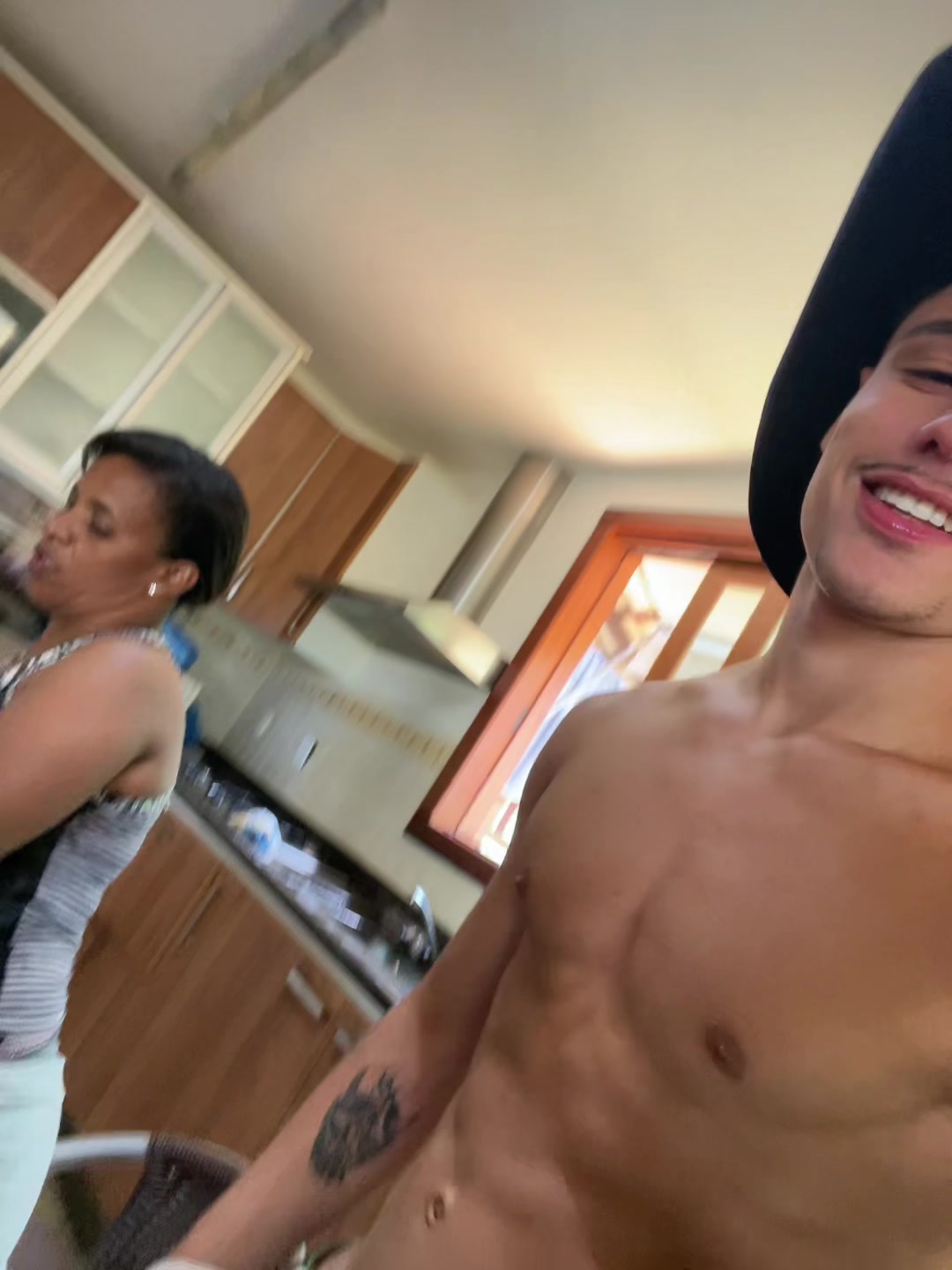 @vitinsants9