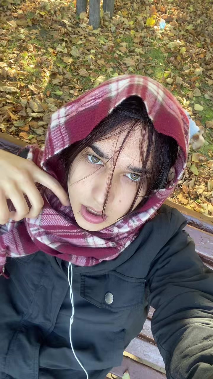 @1shitker