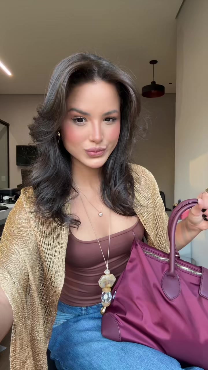 @Delanny Letícia✨