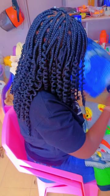 @Nyanchy curvaceous ❣️