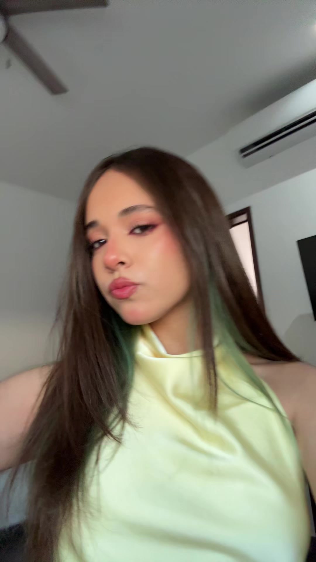 @menana.lowkey