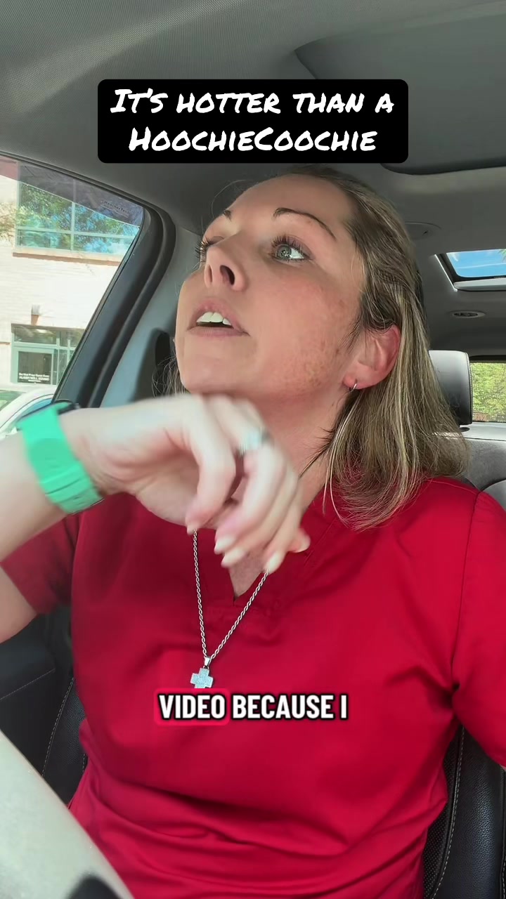 @momica_mama