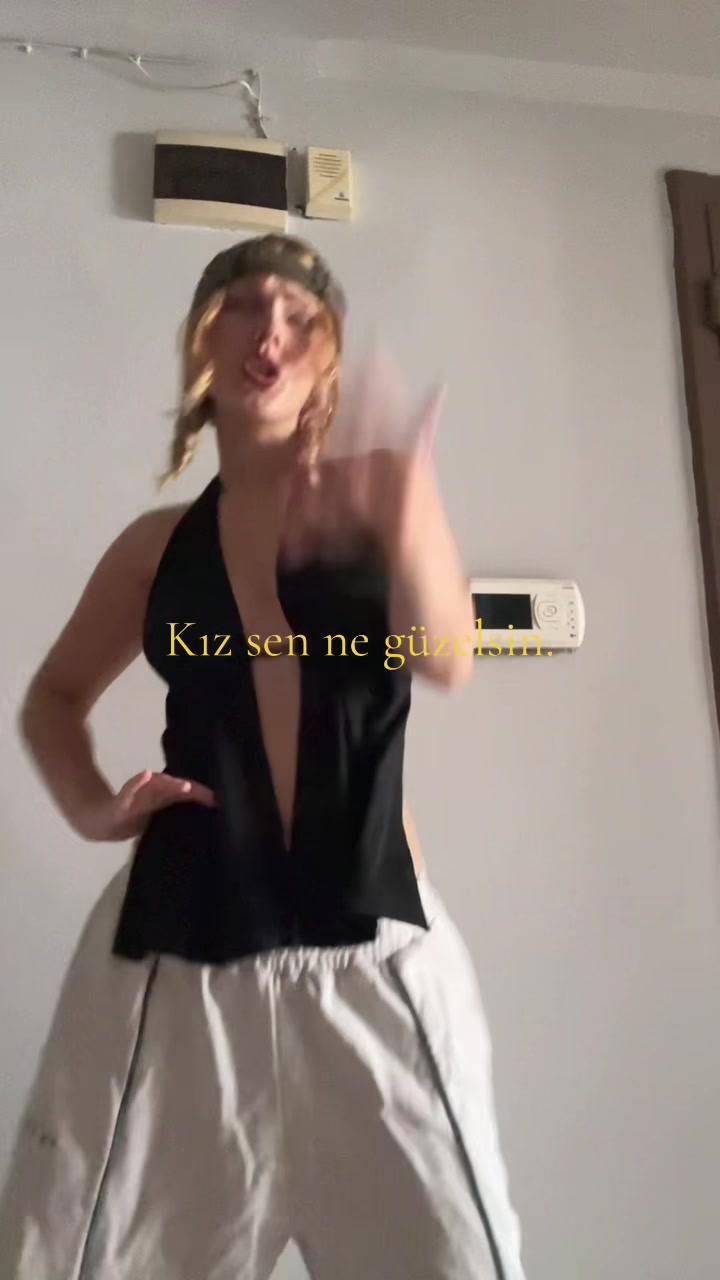@Aysima🌟