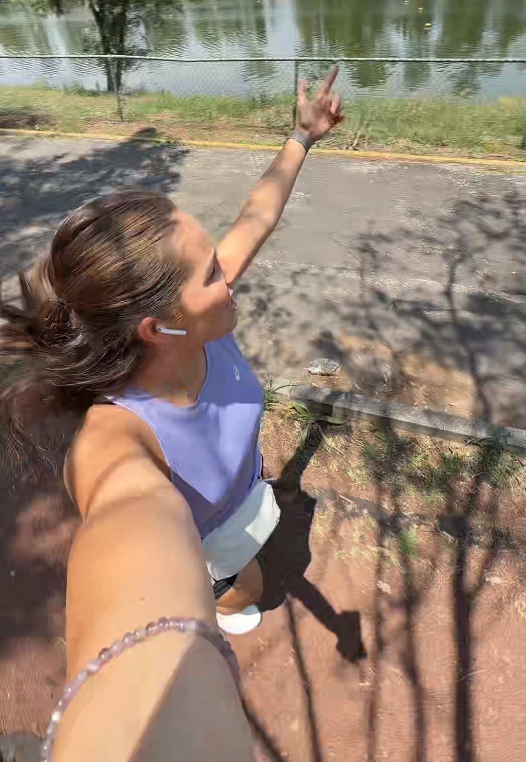@monicarosales13