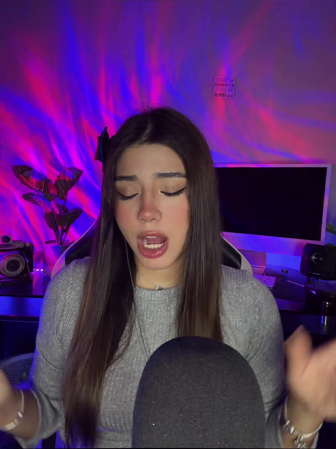 @Anny