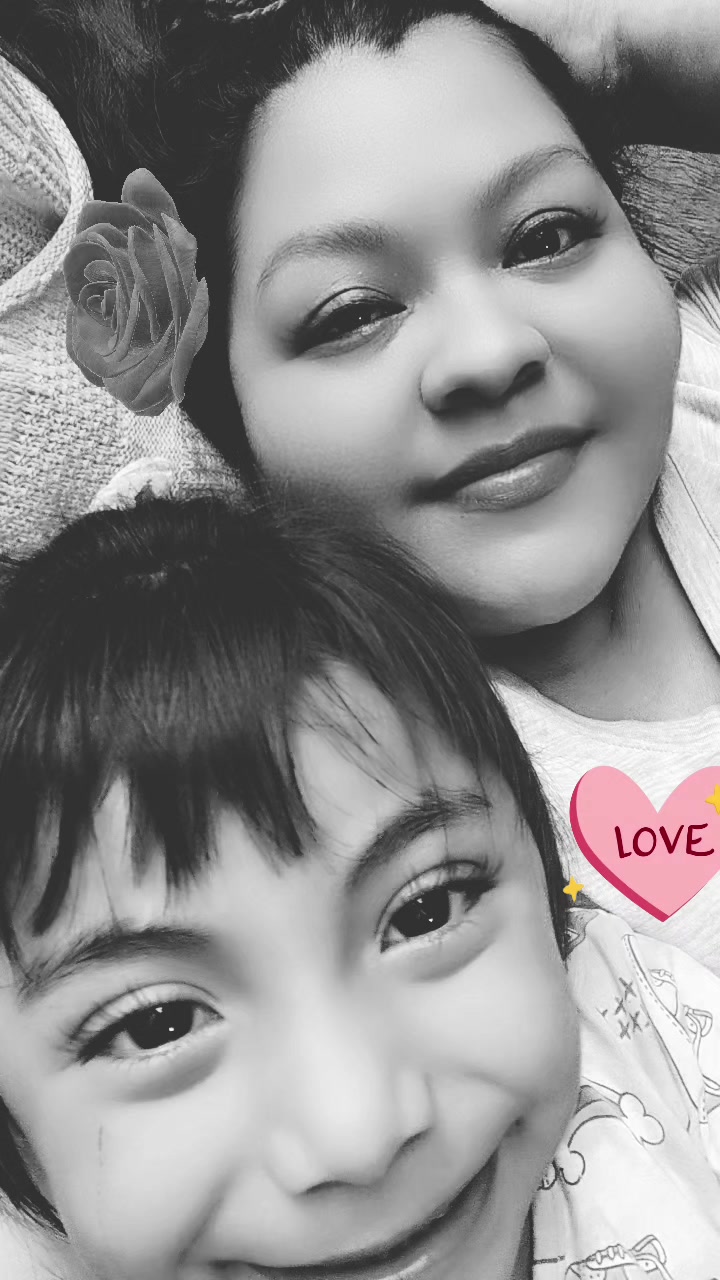 @Mam&aacute; de Mona🙉 y Rosita🌹