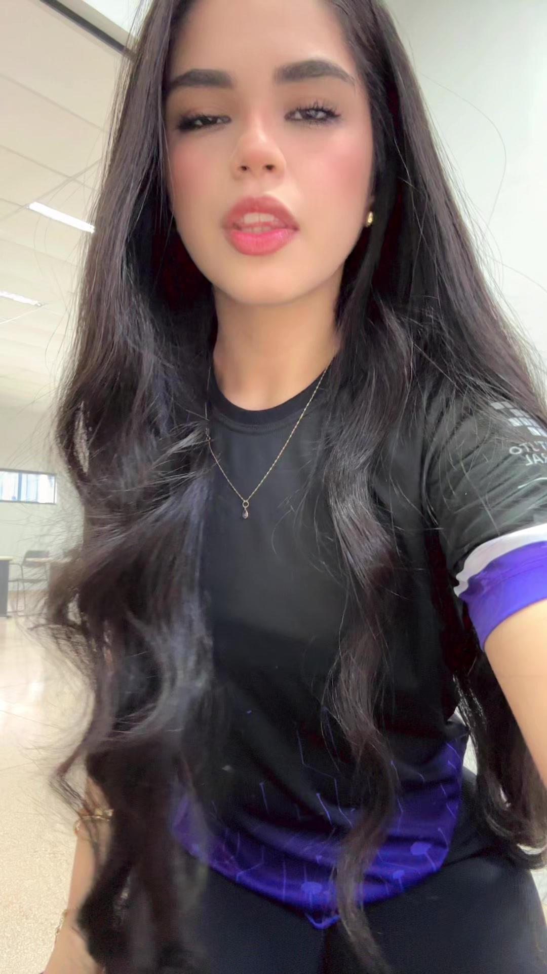 @Lília