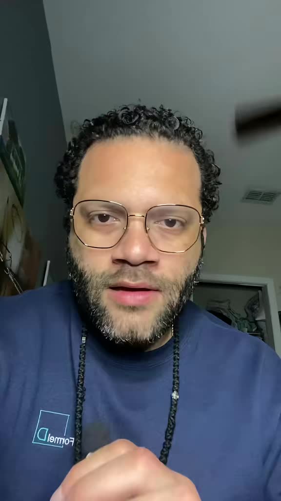 @Aaron Palacios Rebel