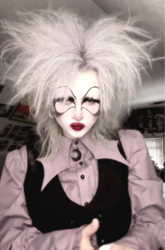 @dollygoth666