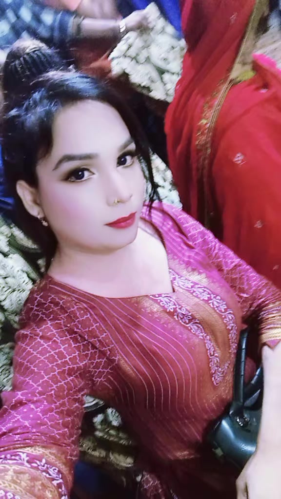 @MADAM HAYA SEXY