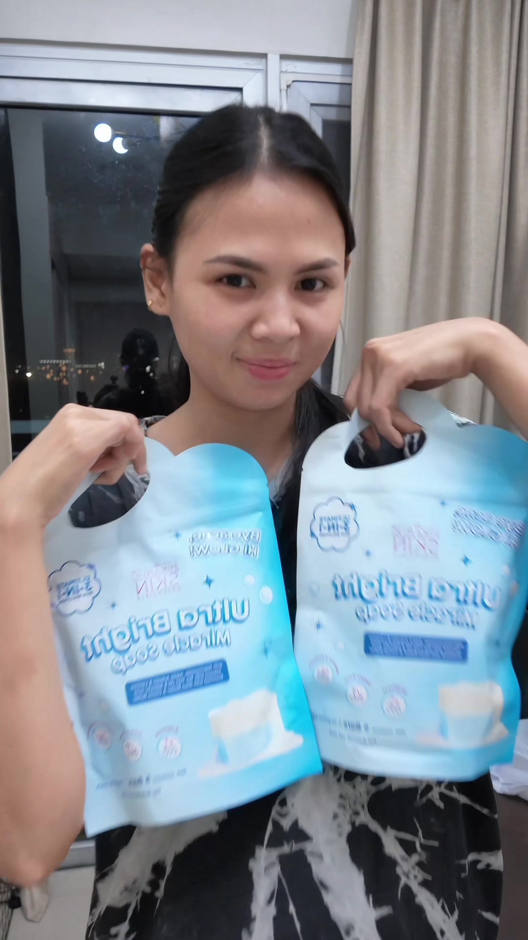 @Elay | The Skincare Junkie