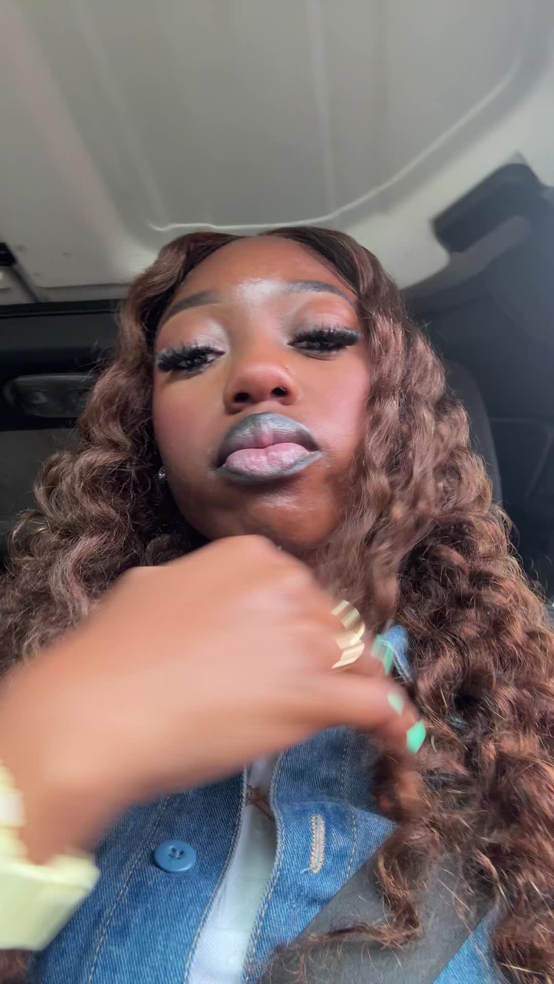 @chloè🧟♂️🫧