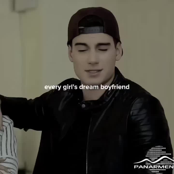 @★