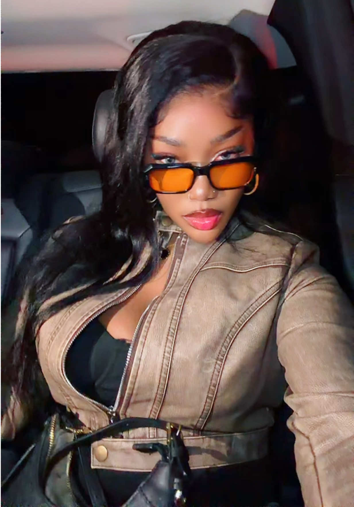 @Rubi Burgos 🇦🇴 🇫🇷