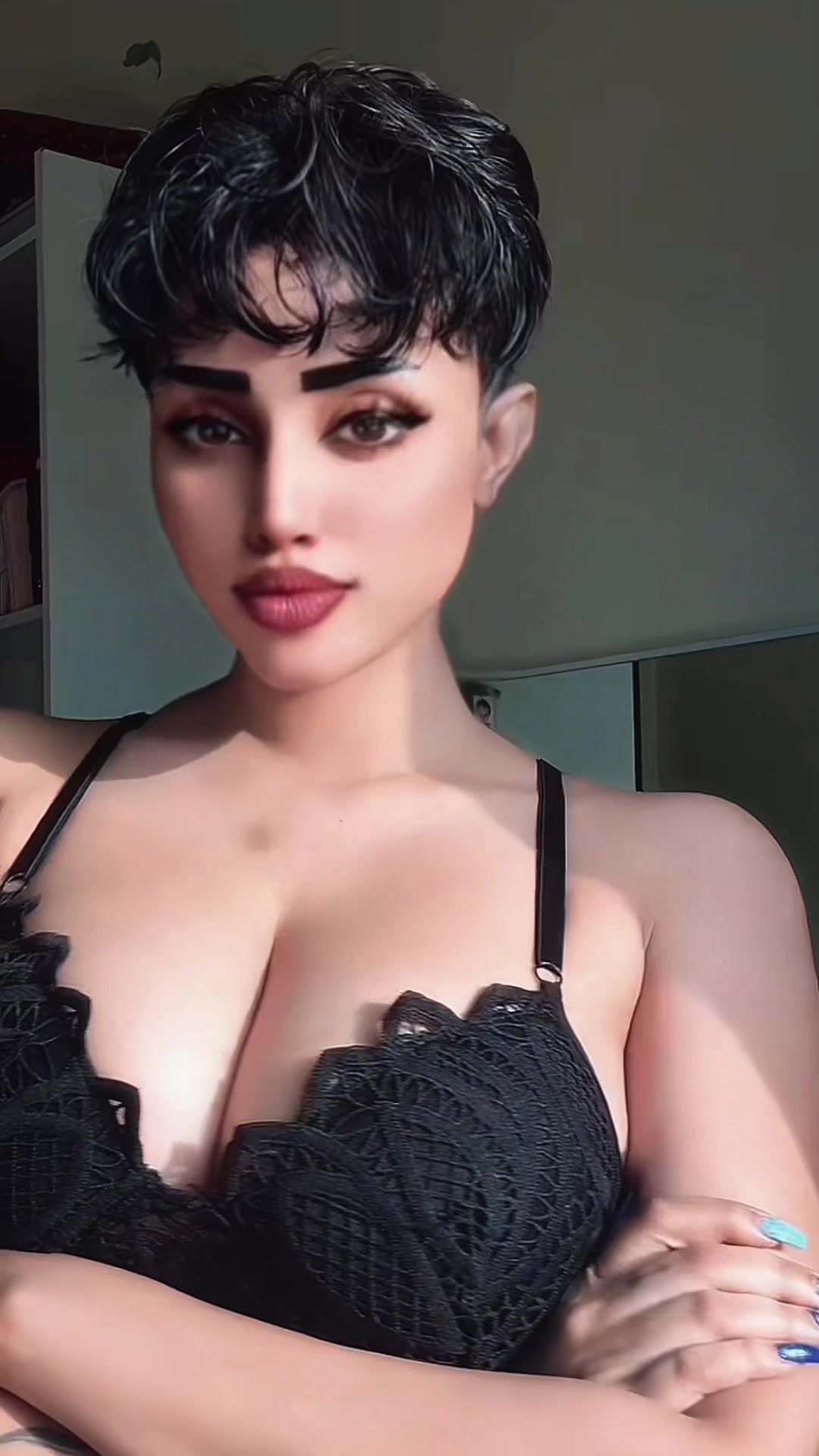 @D7 👠 𖣂︎