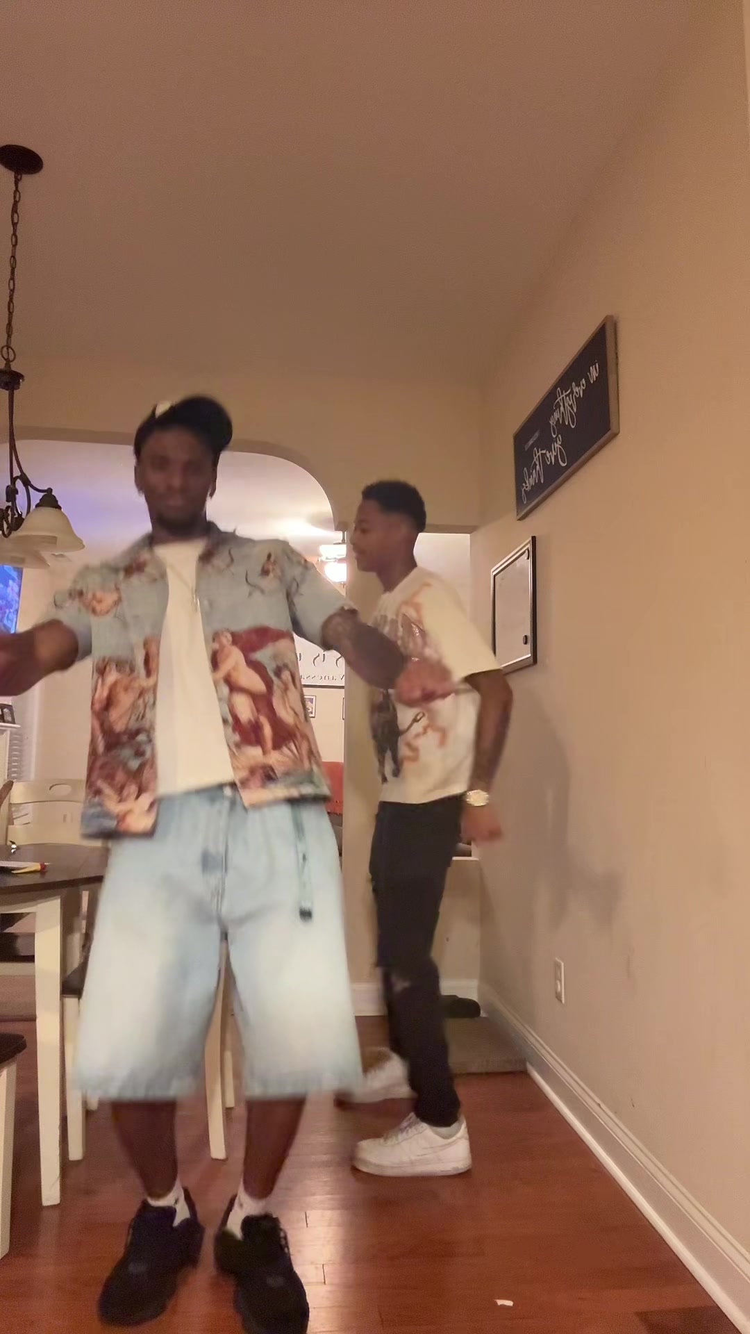 @Jayscrivv_