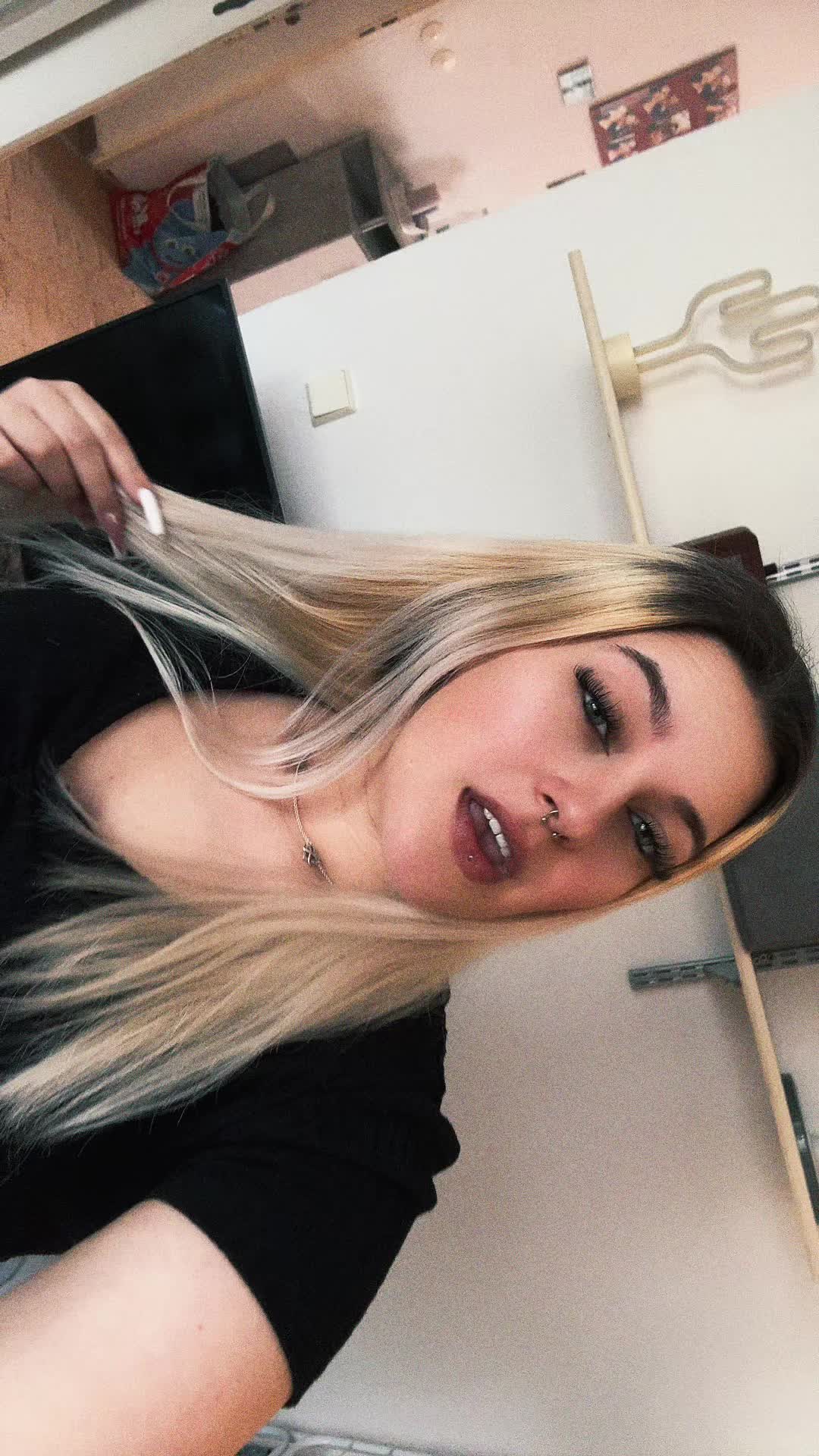 @chaos_queen_1201