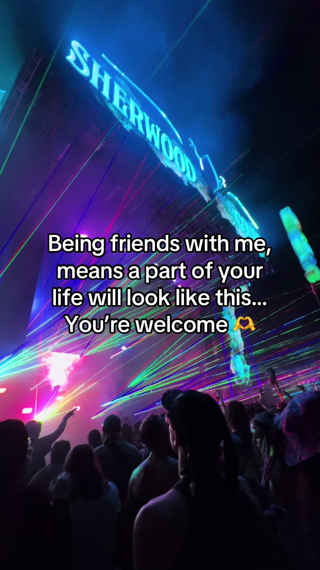 @The Pink Haired Raver 🌀