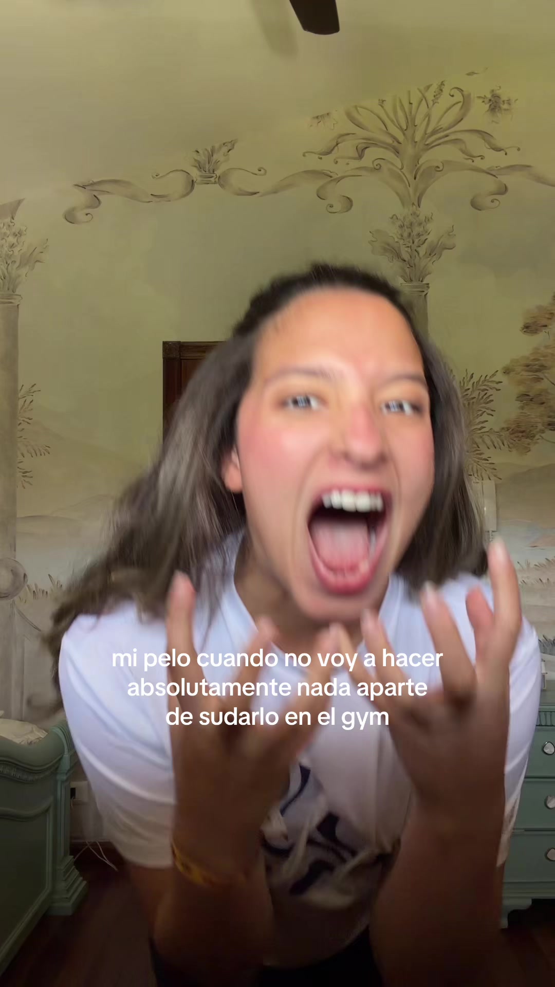 @María