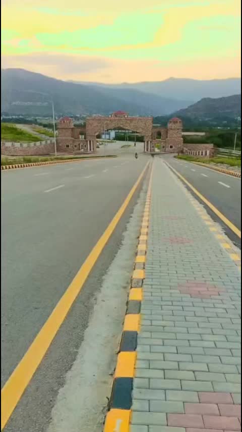 @شاکر اورکزئ 🦅