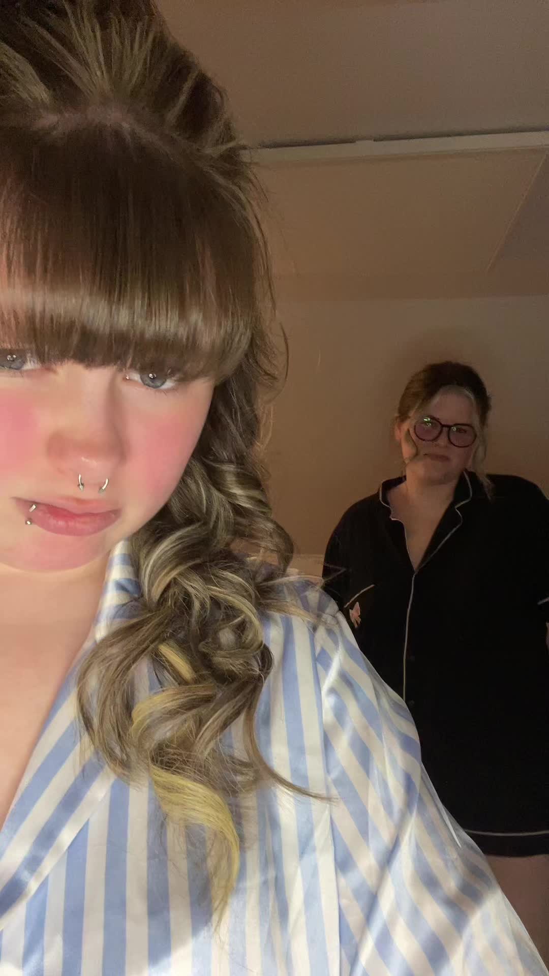 @𝓈𝒽𝒾𝓃𝑒・❥・