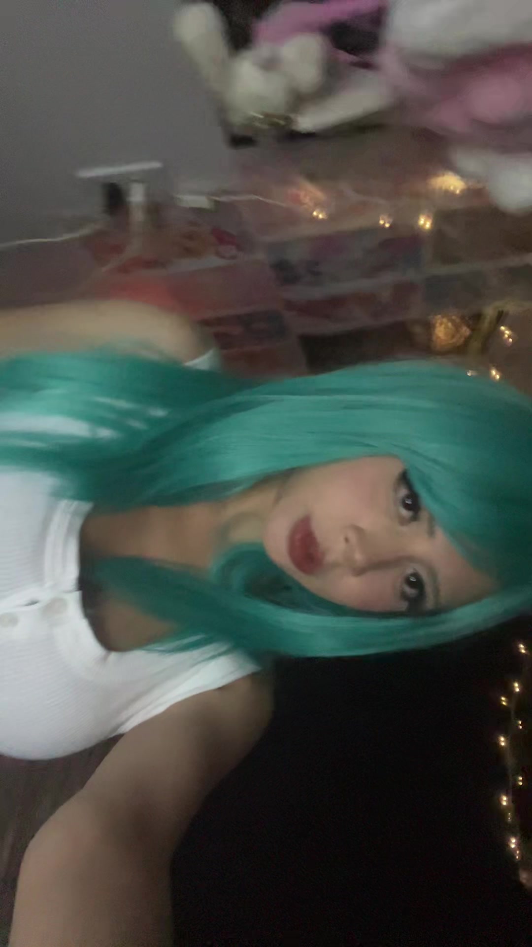 @Alice•