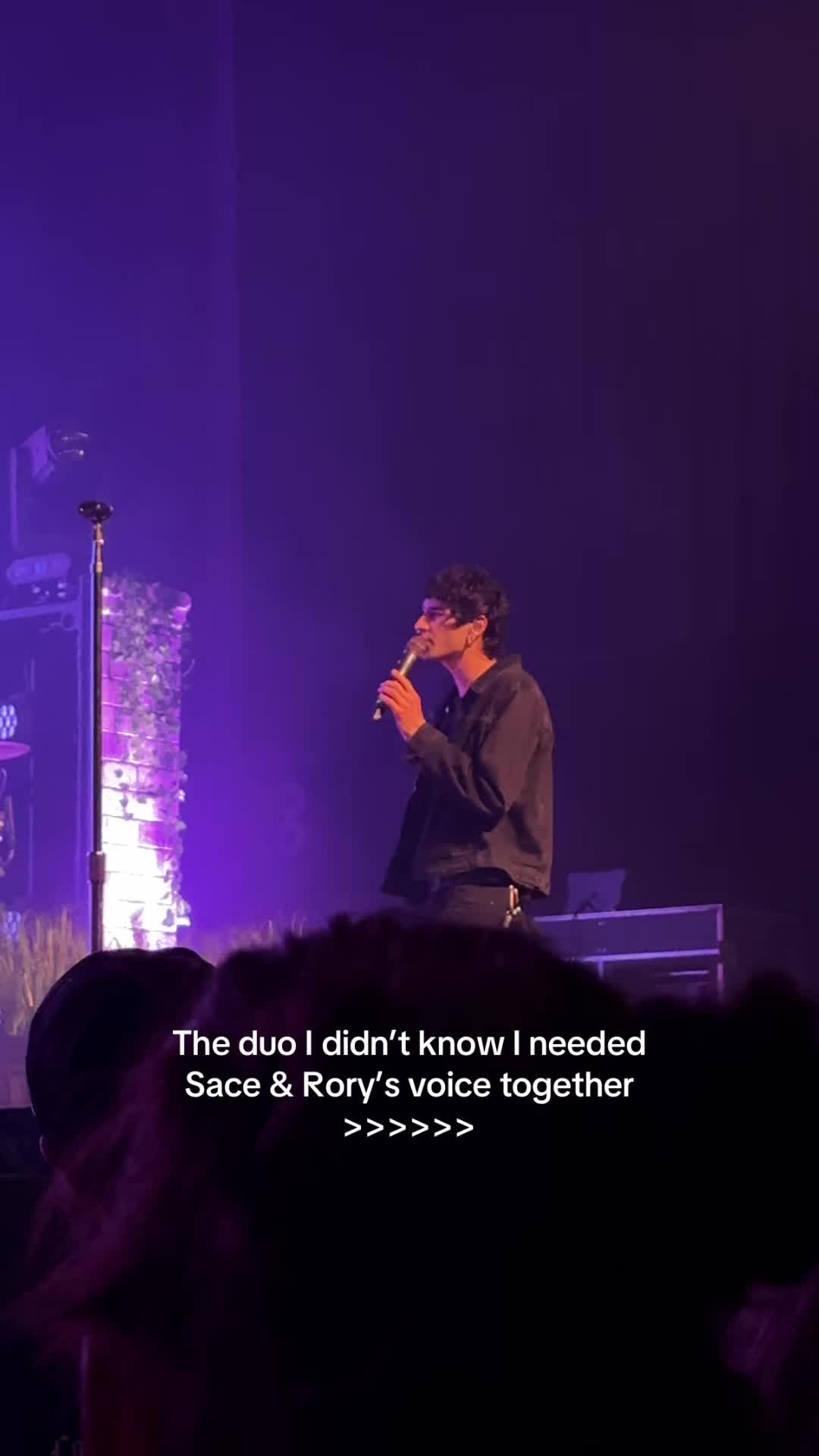 @ashley 🍒🕯️🖤