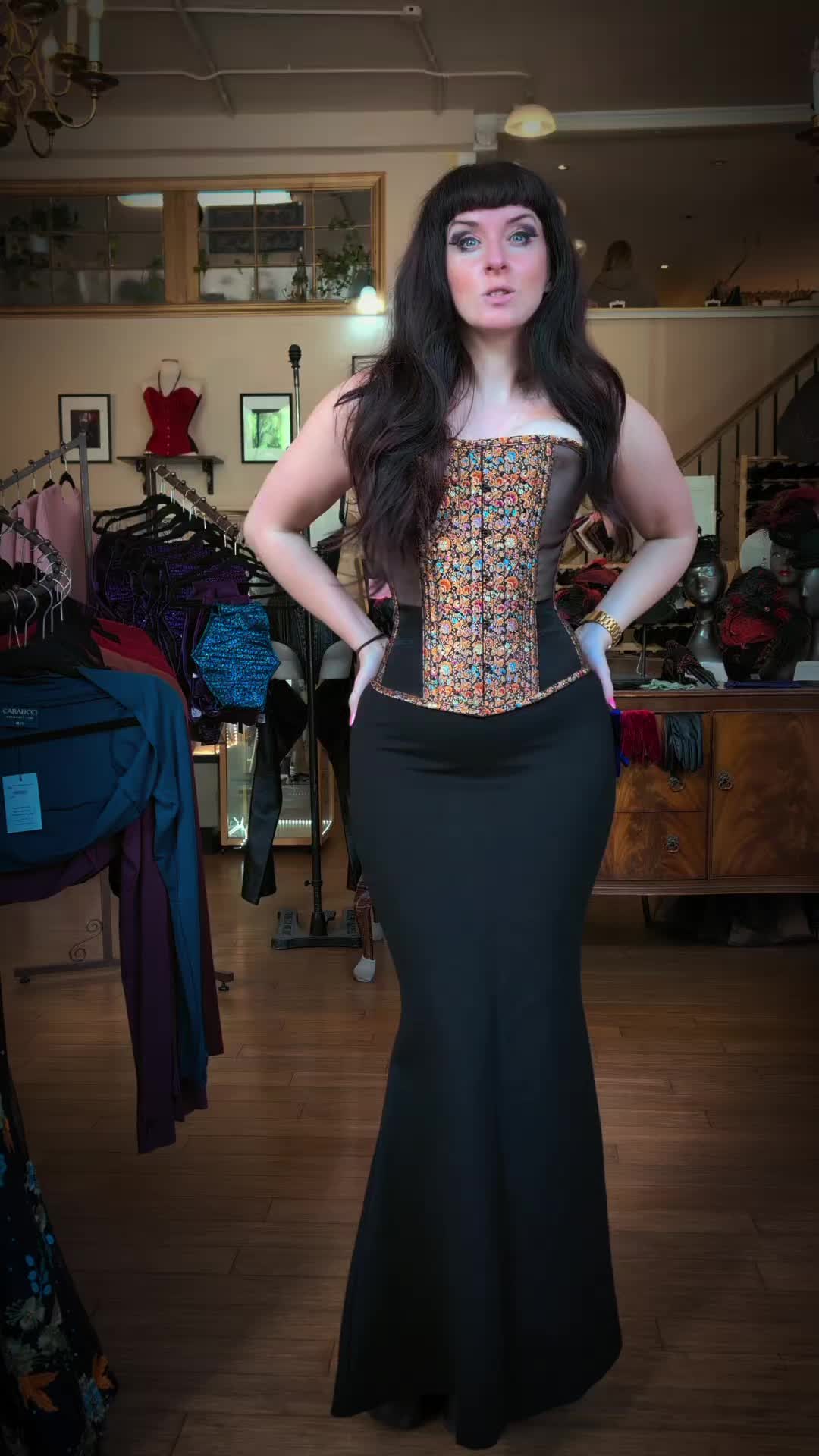 @Dark Garden Corsetry
