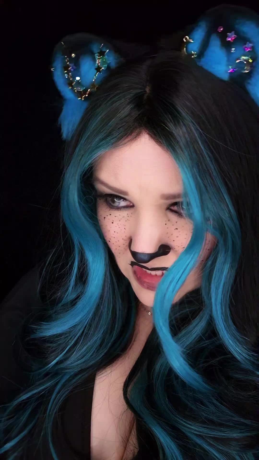 @OzKatieC