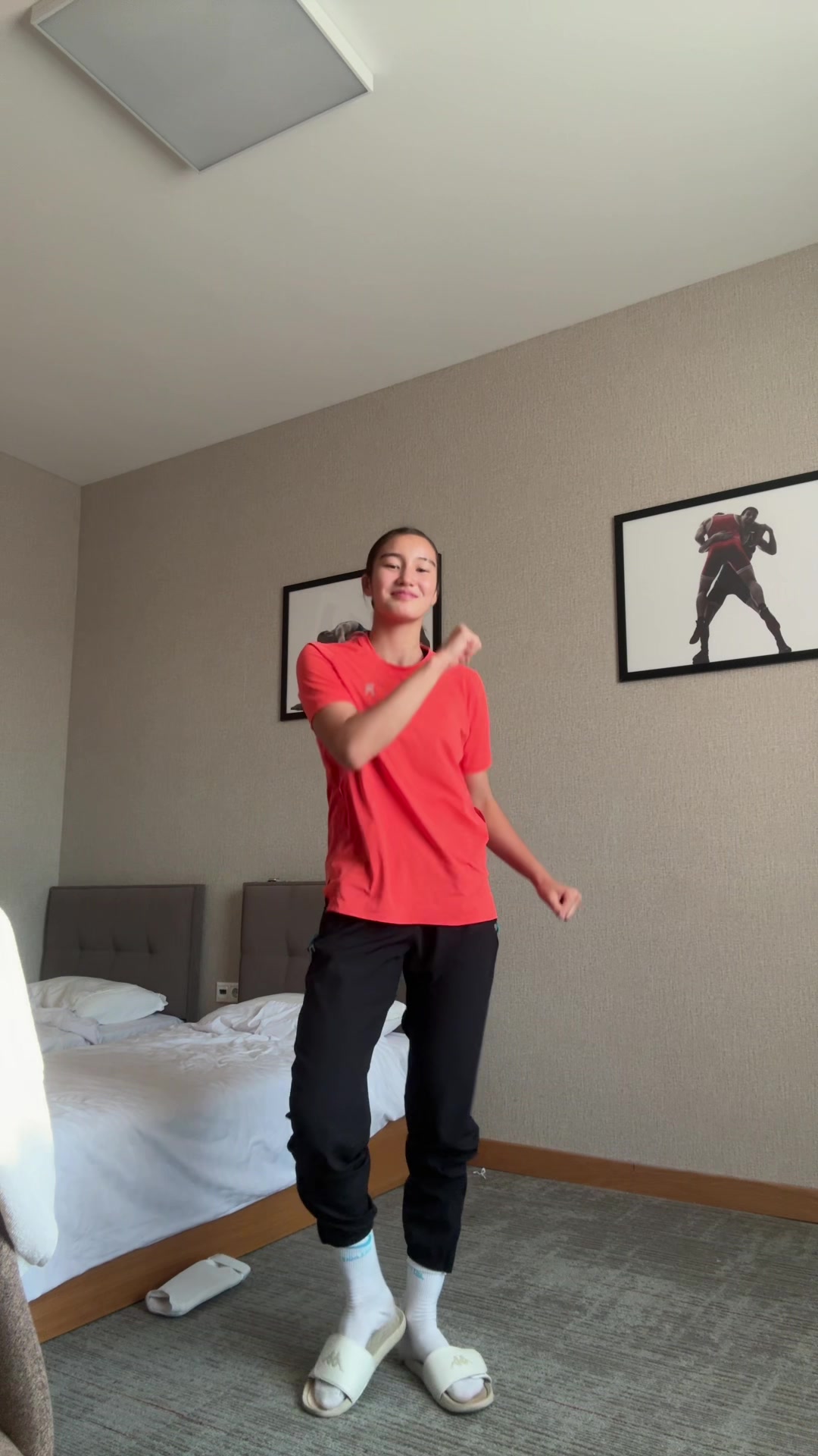 @нуся пуся тиви 🦒