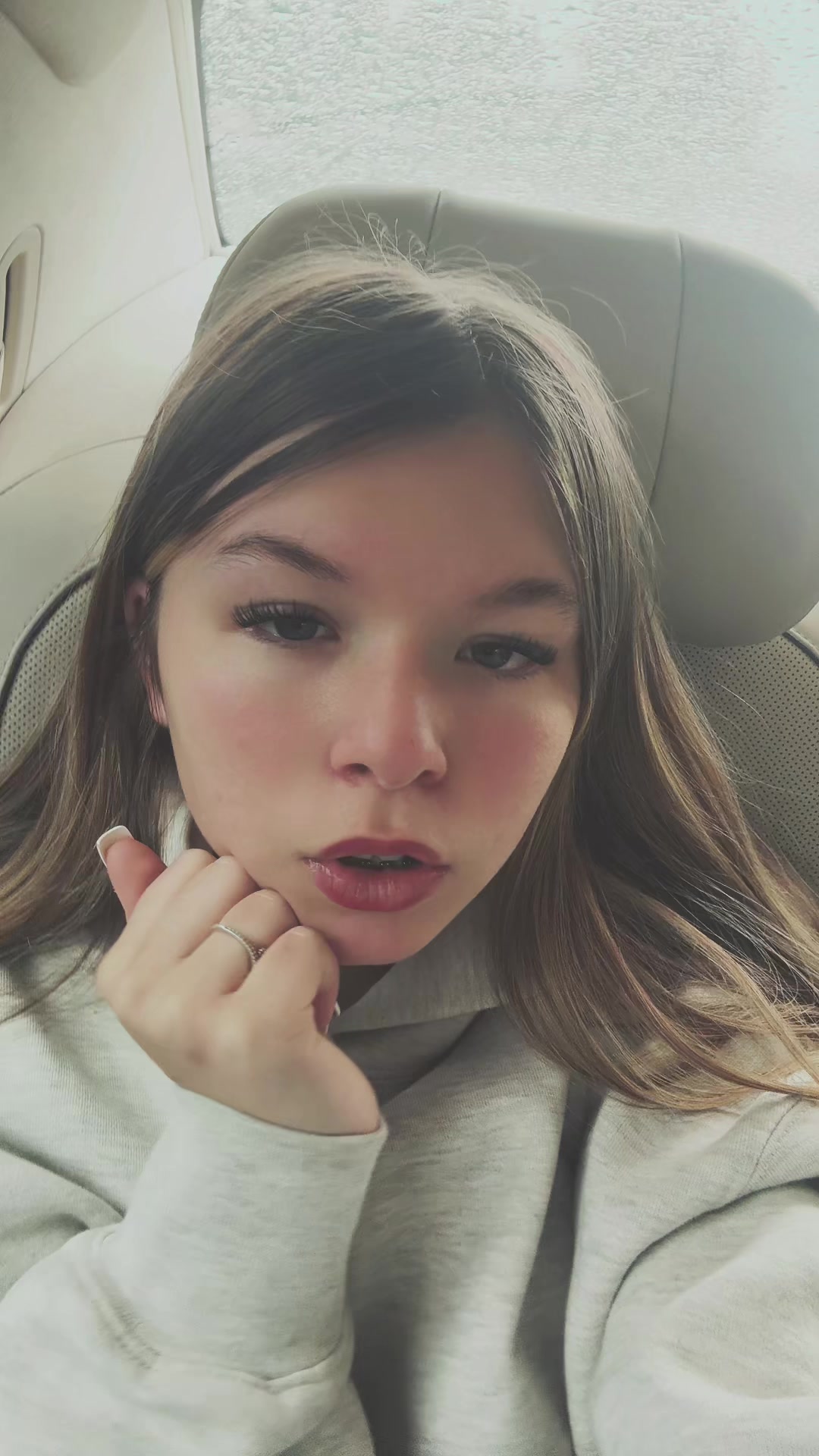 @#.✌🏼