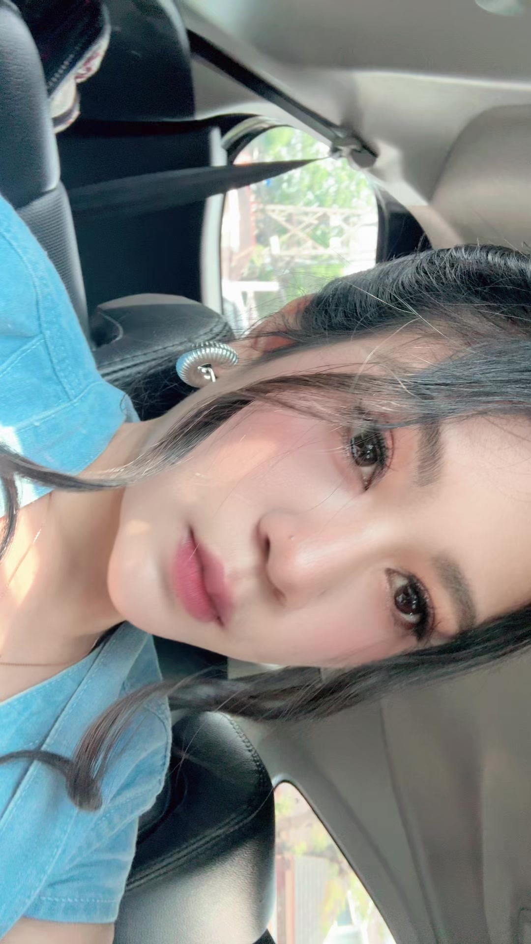 @lalapyuwiu