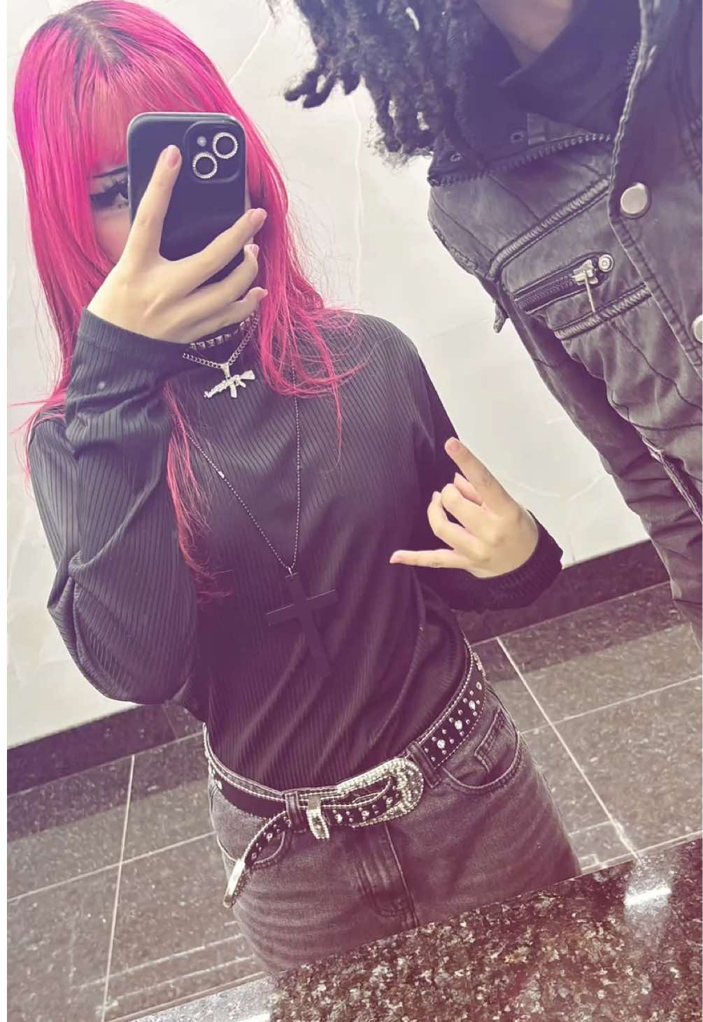 @⌖
