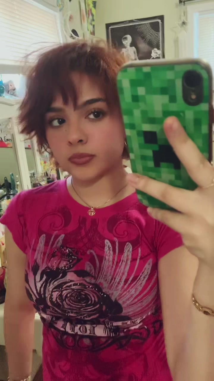 @fionaapplelover_69