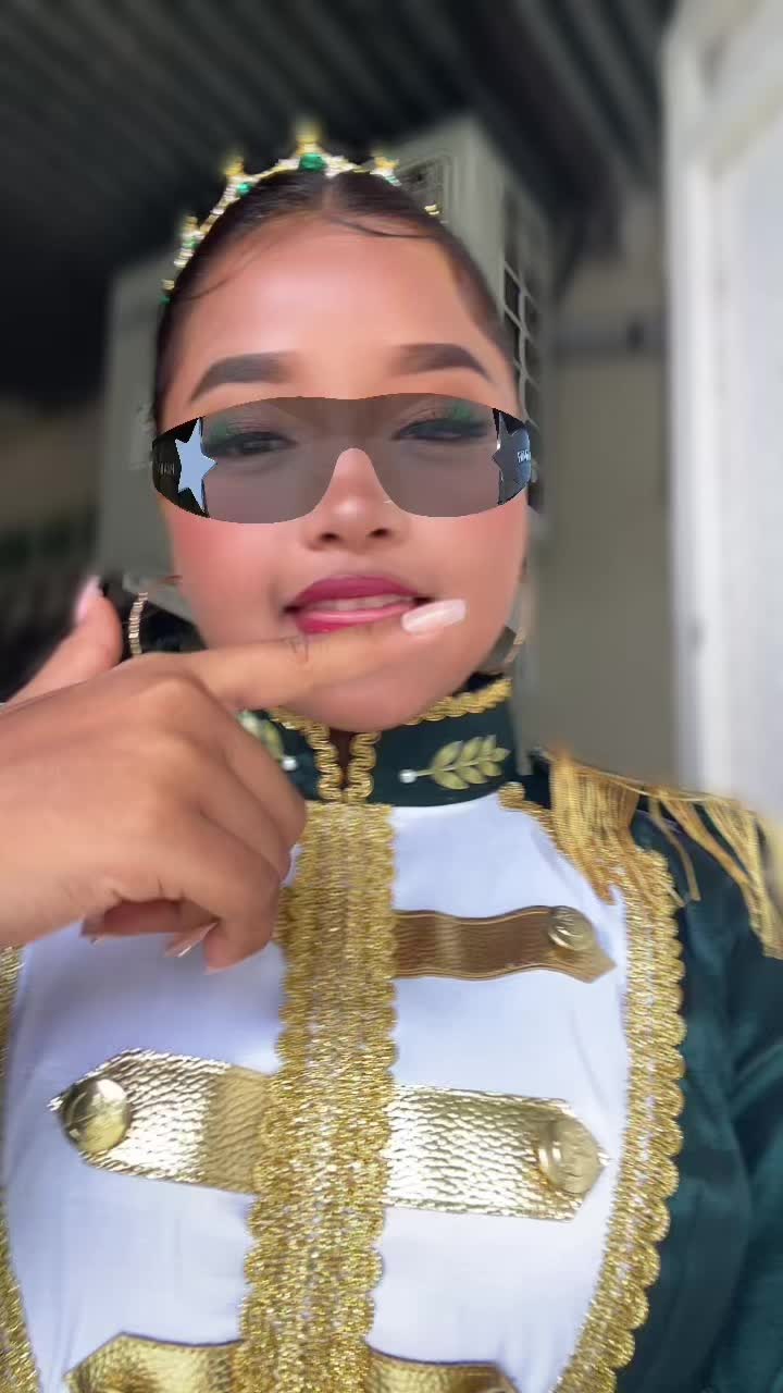 @Emelicita🧡.