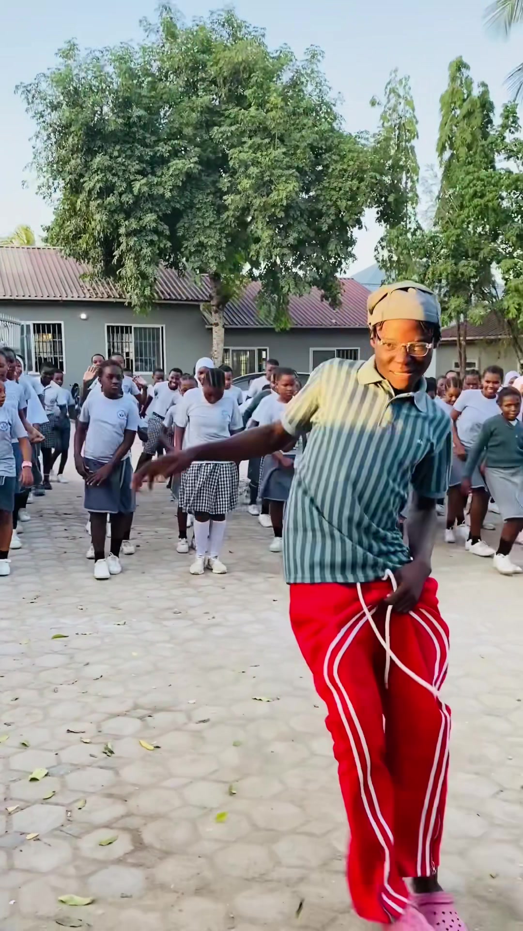 @makono_dancer