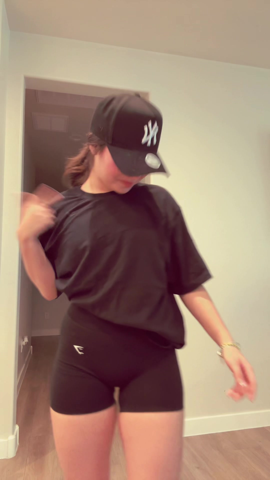 @𝐄𝐂