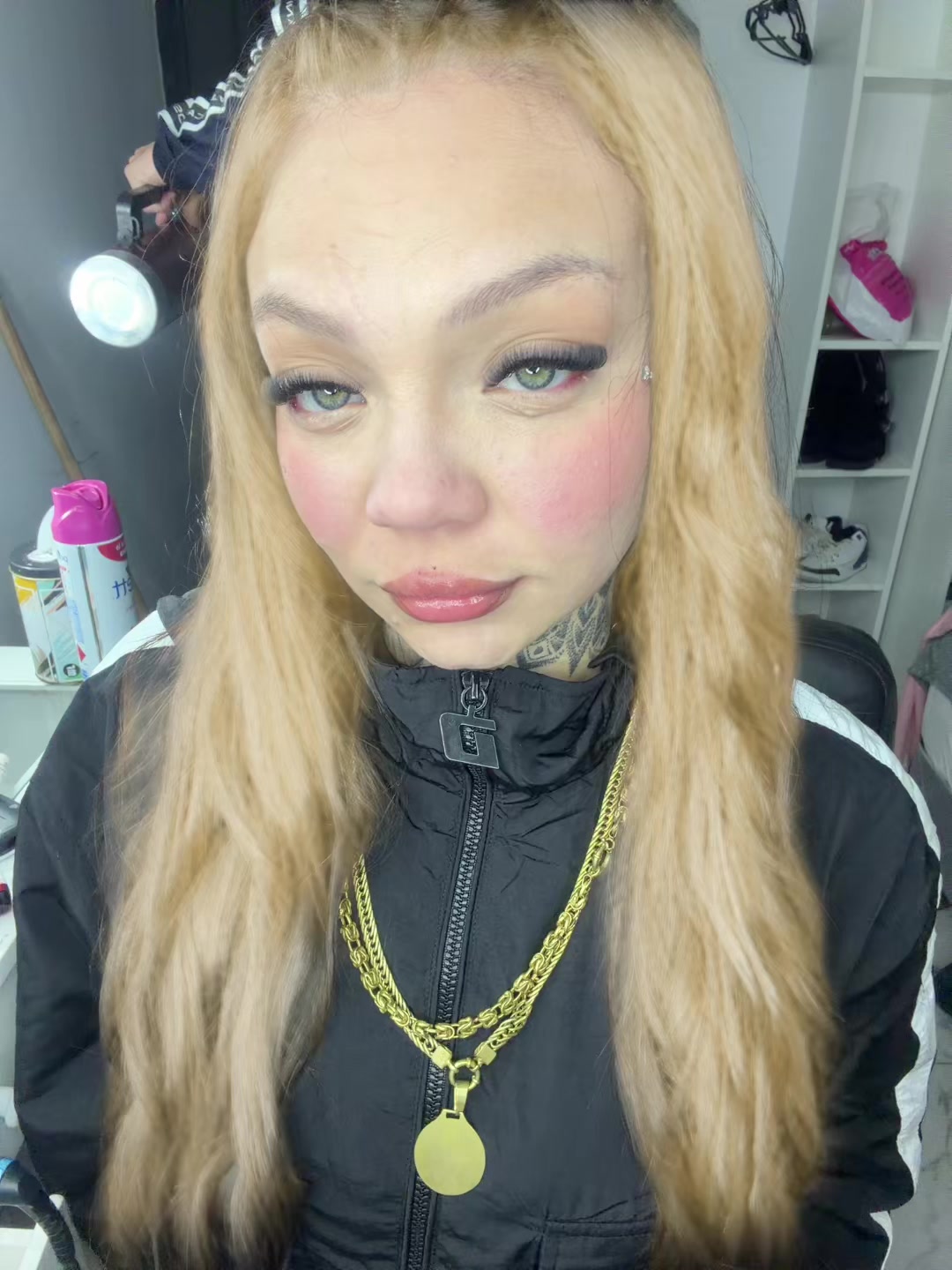 @wachamaldita